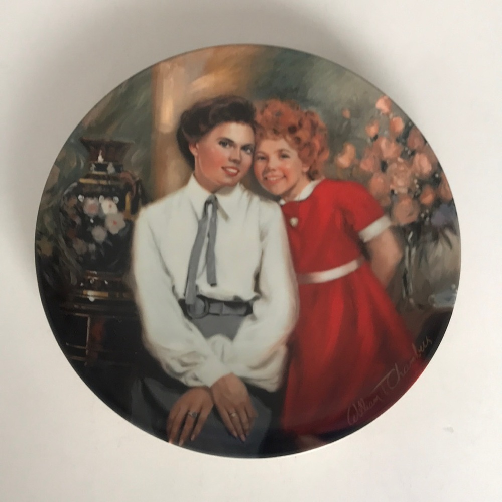 “Annie and Grace” collectable plate